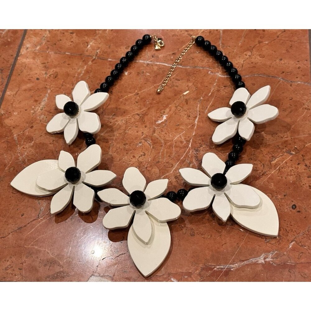 KATE SPADE LOVELY LILLIES STATEMENT BLACK WHITE FLORAL BEAD 21-24" NECKLACE LN - Picture 5 of 10